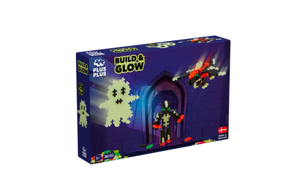 Plus Plus Build & Glow 360 pieces puzzle featuring a ghost and a knight in a spooky scene